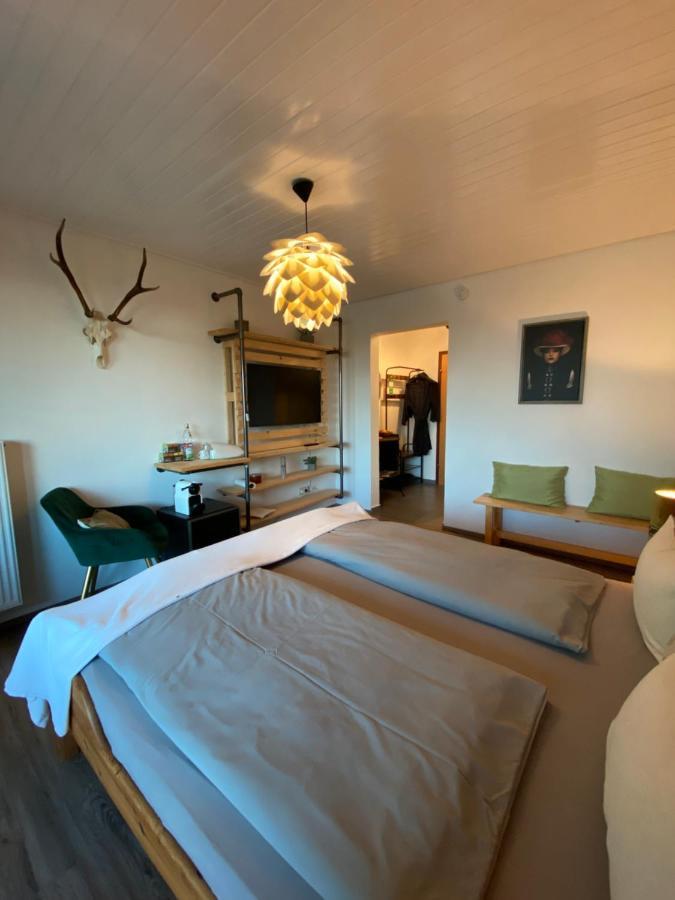 Doppelzimmer Mit Bad & Balkon Simmersfeld Extérieur photo